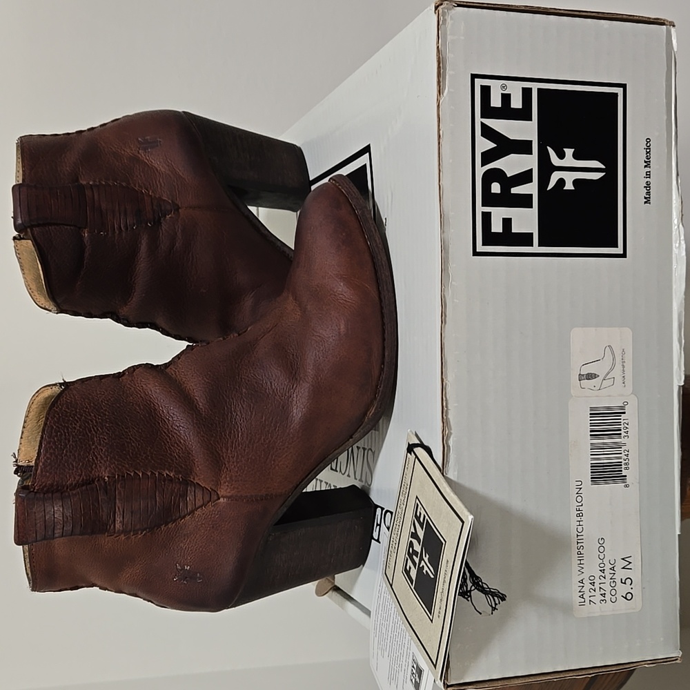FRYE ILANA WHIPSTITCH DISTRESSED WESTERN COWBOY COGNAC ANKLE BOOTS BOOT 6.5 BOX - Picture 13 of 16
